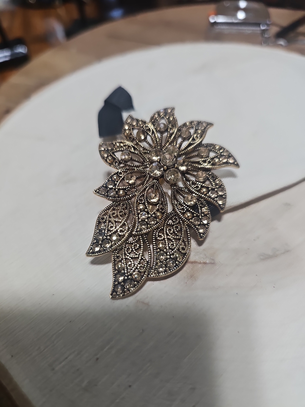 Vintage-Inspired Gold Floral Statement Brooch - Gold